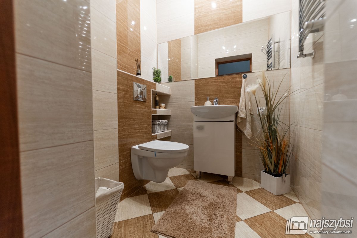 DOM WOLONOSTOJĄCY - KOSIN (20)