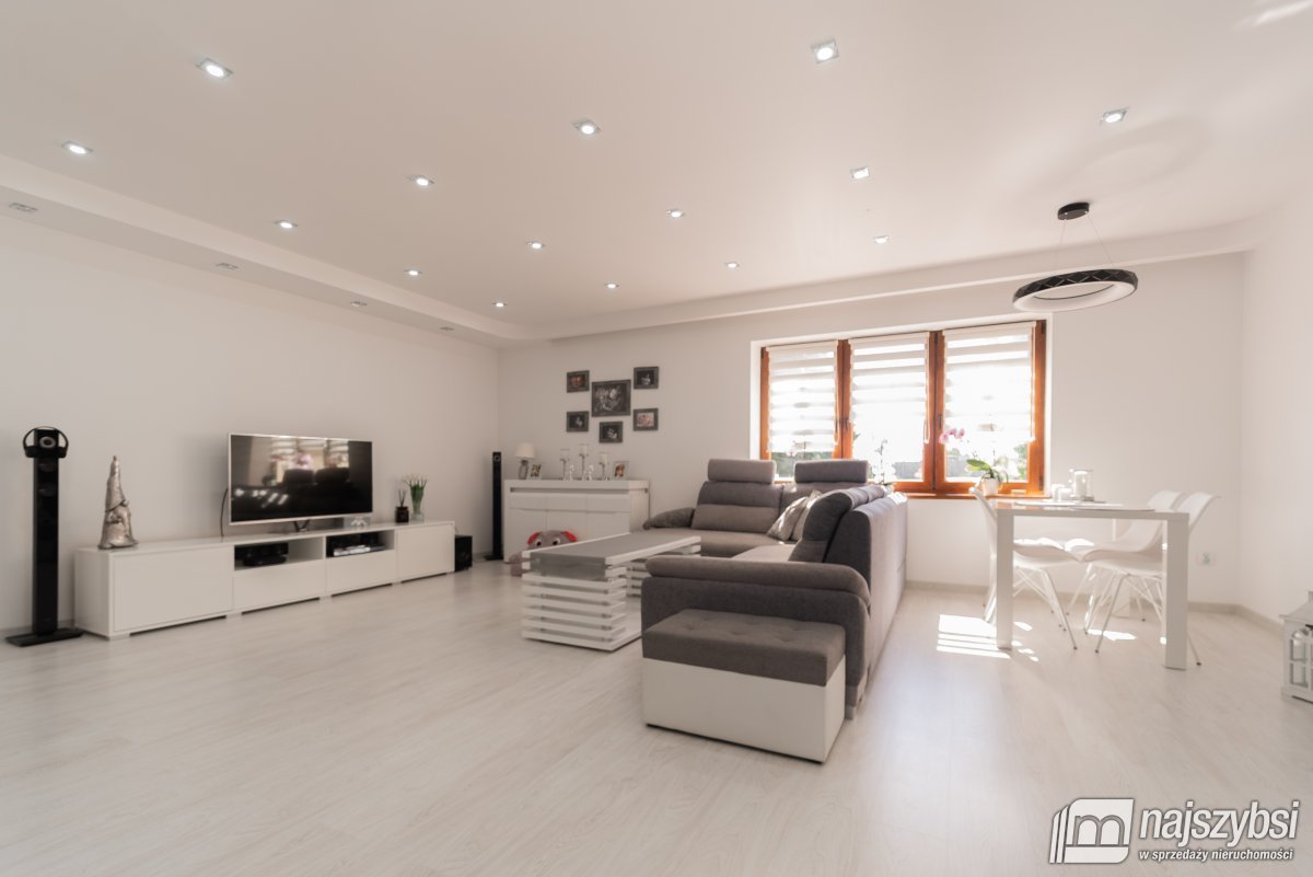 DOM WOLONOSTOJĄCY - KOSIN (8)