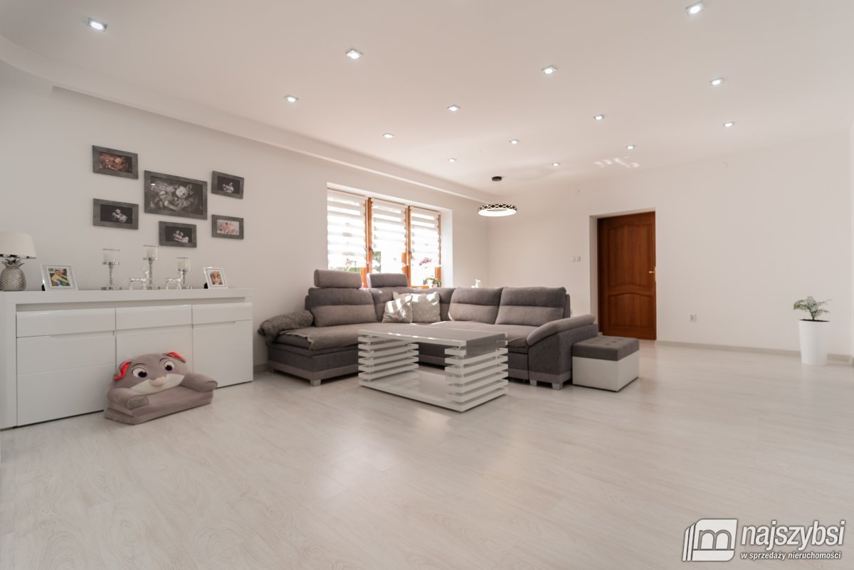 DOM WOLONOSTOJĄCY - KOSIN (9)