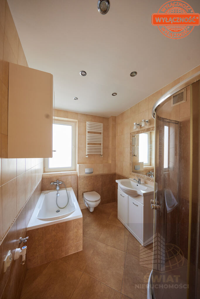 Gumieńce dom wolnostojący pow.280,5 m2, dz. 493 m2 (7)