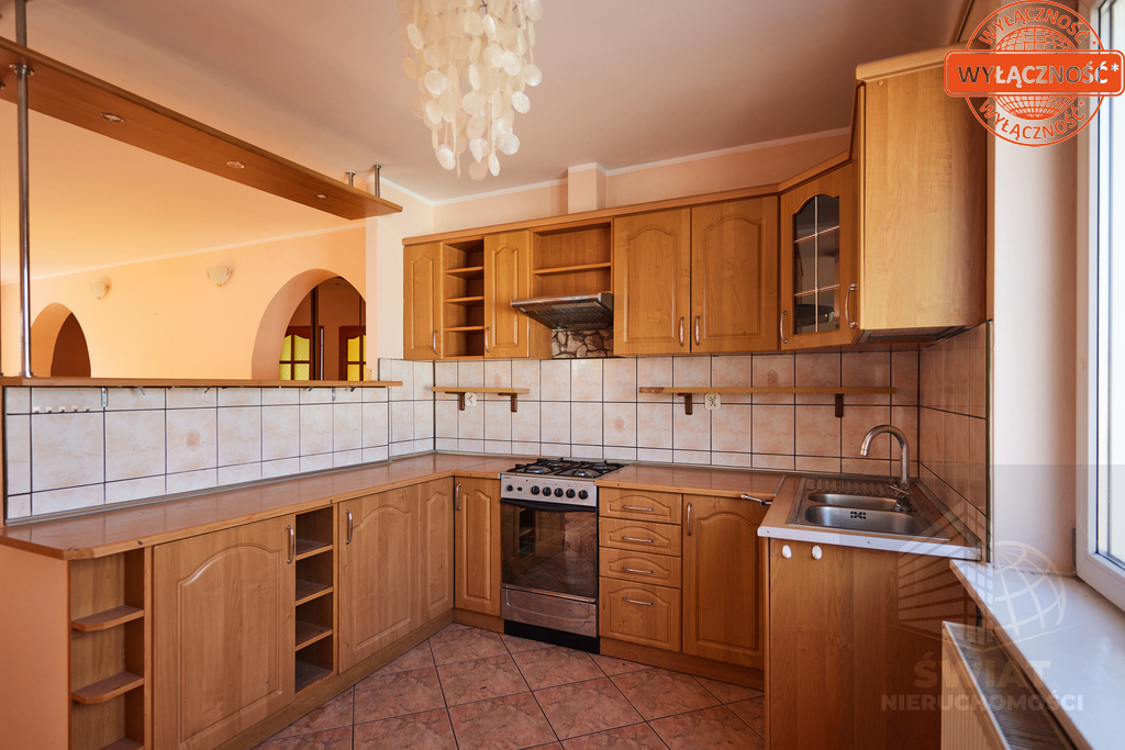 Gumieńce dom wolnostojący pow.280,5 m2, dz. 493 m2 (17)