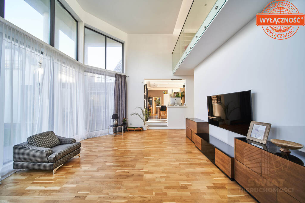 Nowoczesna Rezydencja w Dobrej (13)