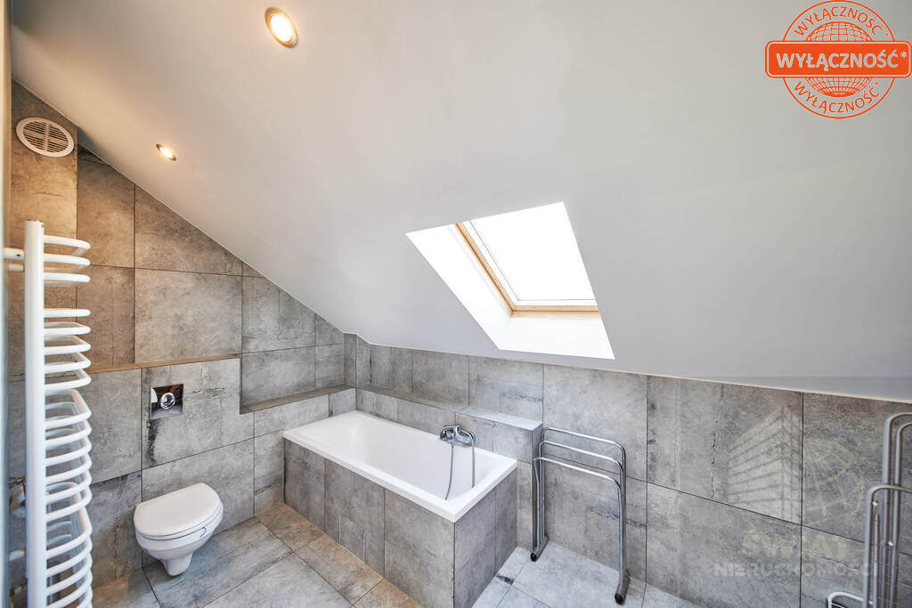 Nowoczesna Rezydencja w Dobrej (28)