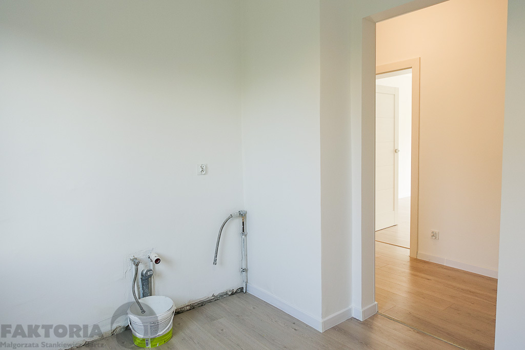 Parter domu po remoncie 101 m2+ogród+garaż 720tys. (7)