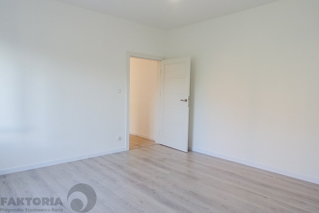 Parter domu po remoncie 101 m2+ogród+garaż 720tys. (18)