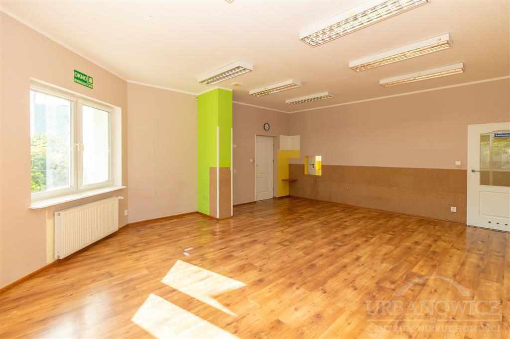 Lokal użytkowy, parter przy ul. Dąbka. (4)