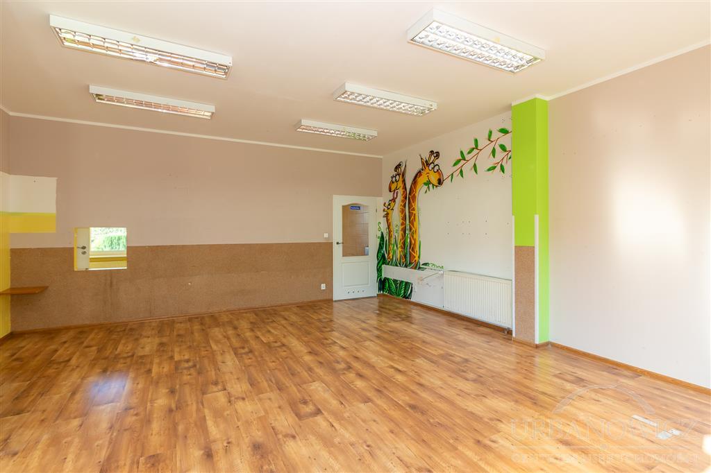 Lokal użytkowy, parter przy ul. Dąbka. (5)