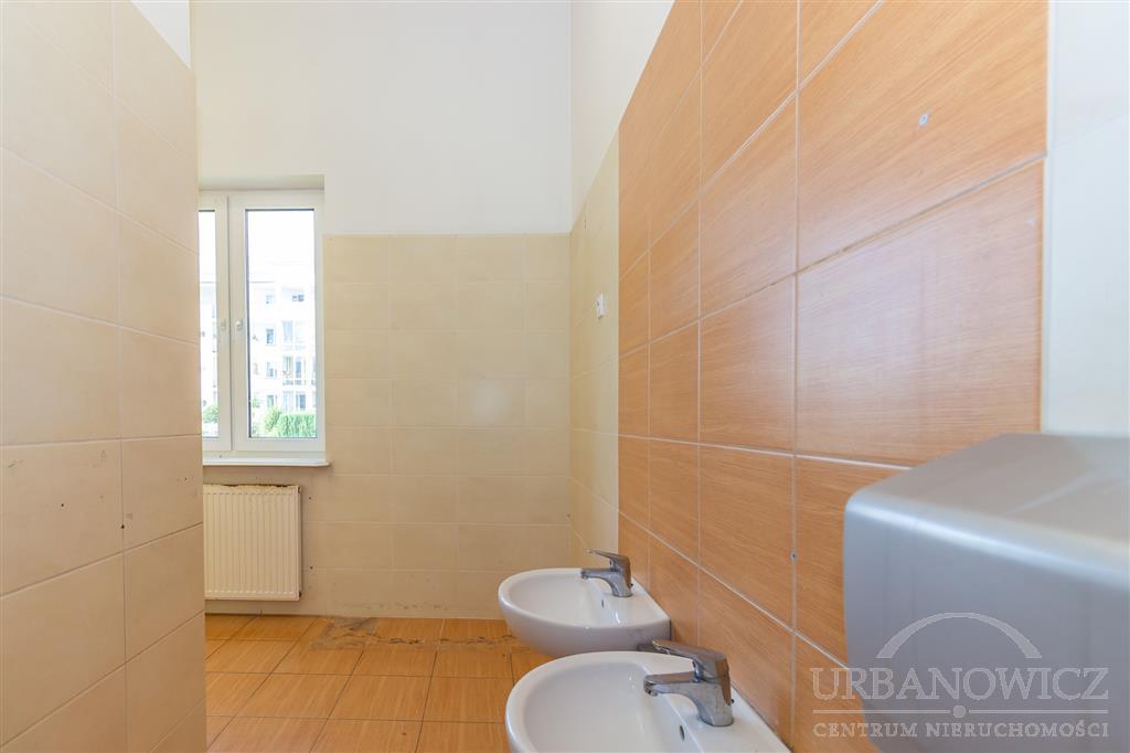 Lokal użytkowy, parter przy ul. Dąbka. (6)