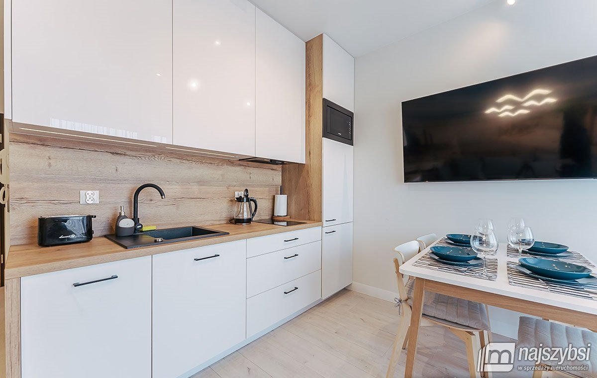 KOŁOBRZEG-GRZYBOWO AP Z MIEJSC.POST. 200m OD PLAŻY (4)