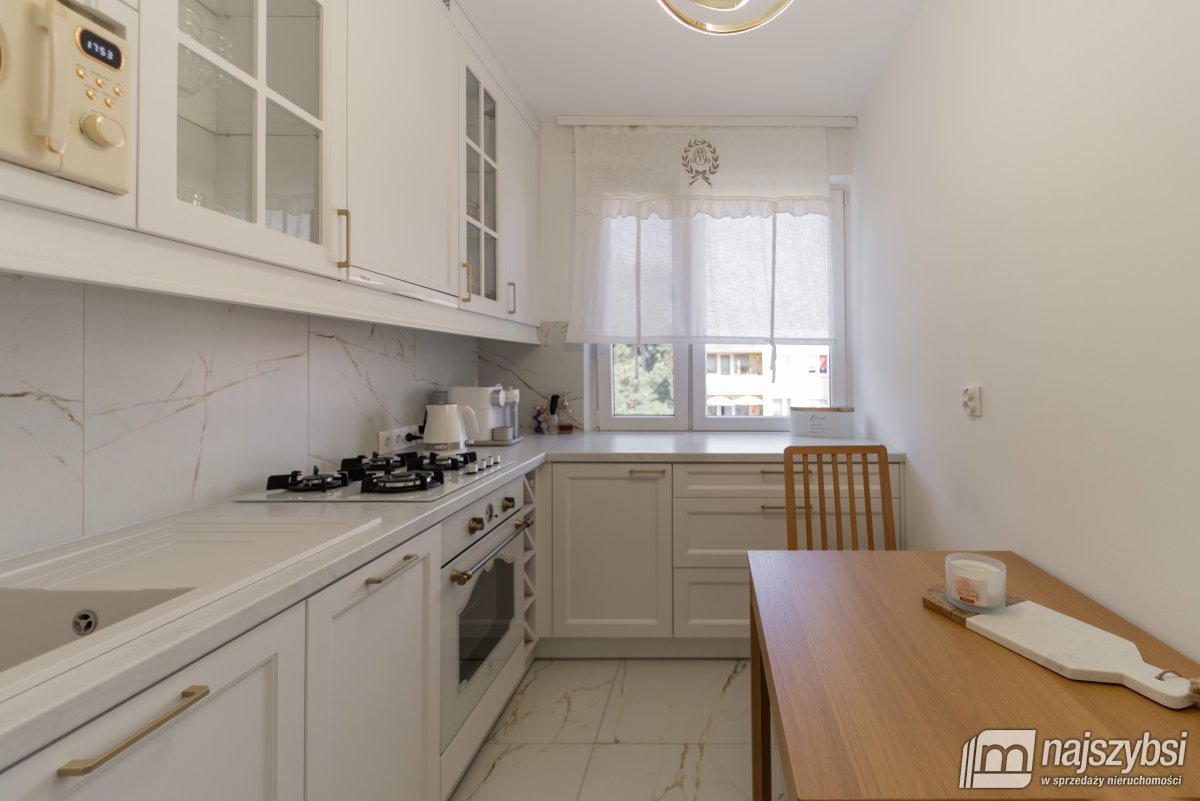 Goleniów- 3 pokoje z balkonem 63 m2  (10)