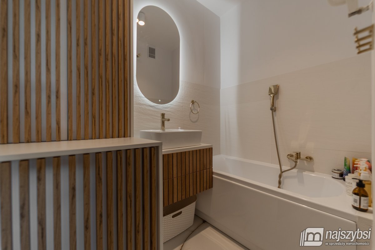 Goleniów- 3 pokoje z balkonem 63 m2  (14)