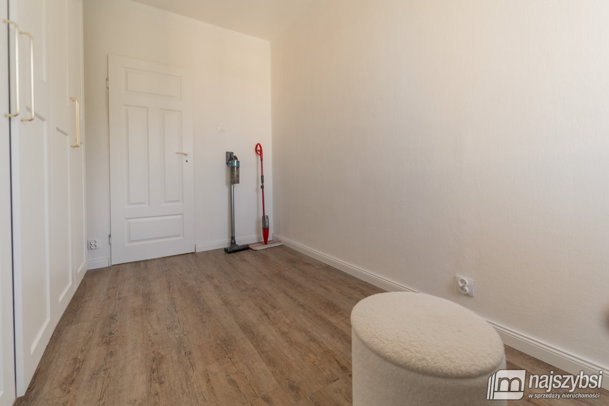 Goleniów- 3 pokoje z balkonem 63 m2  (17)