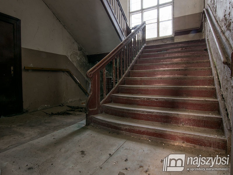 Ińsko-Storkowo pałac na sprzedaż (10)