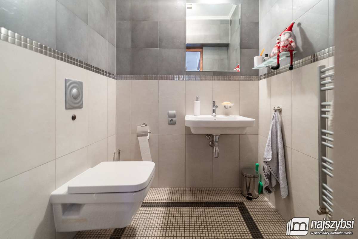 Goleniów- dom wolnostojący w cichej lokalizacji na (17)