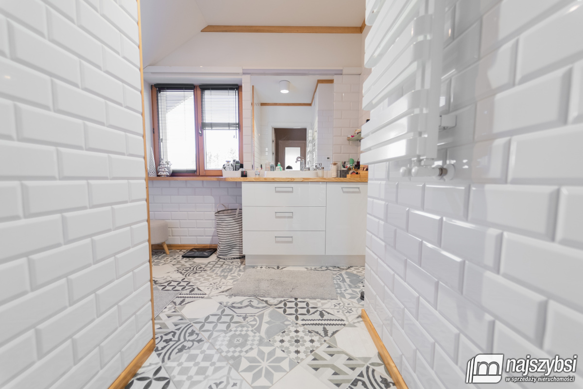 Goleniów- dom wolnostojący w cichej lokalizacji na (18)