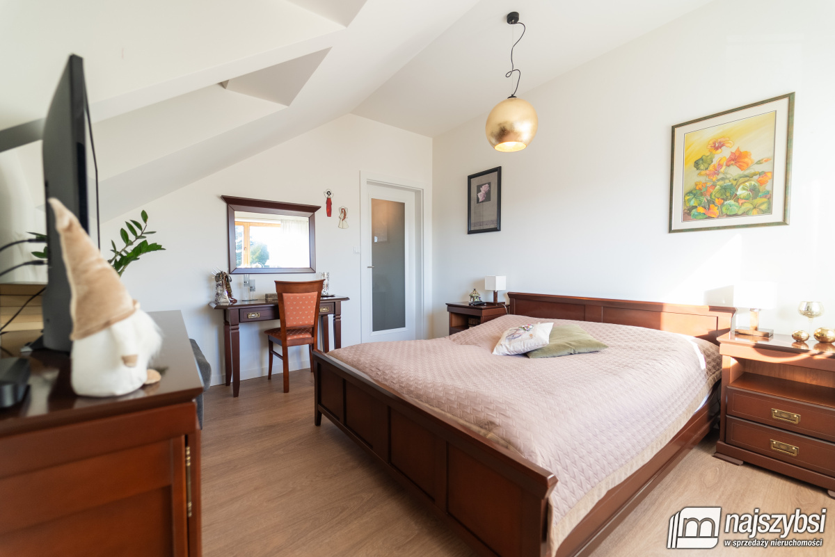 Goleniów- dom wolnostojący w cichej lokalizacji na (25)