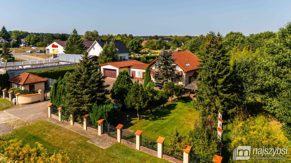 Goleniów- dom wolnostojący w cichej lokalizacji na (9)