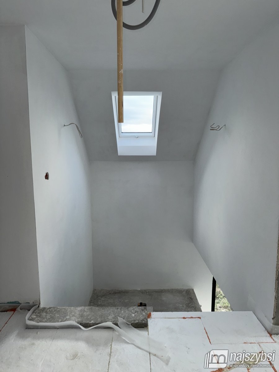 BIAŁOGARD-PIĘKNY DOM W CICHEJ OKOLICY (14)