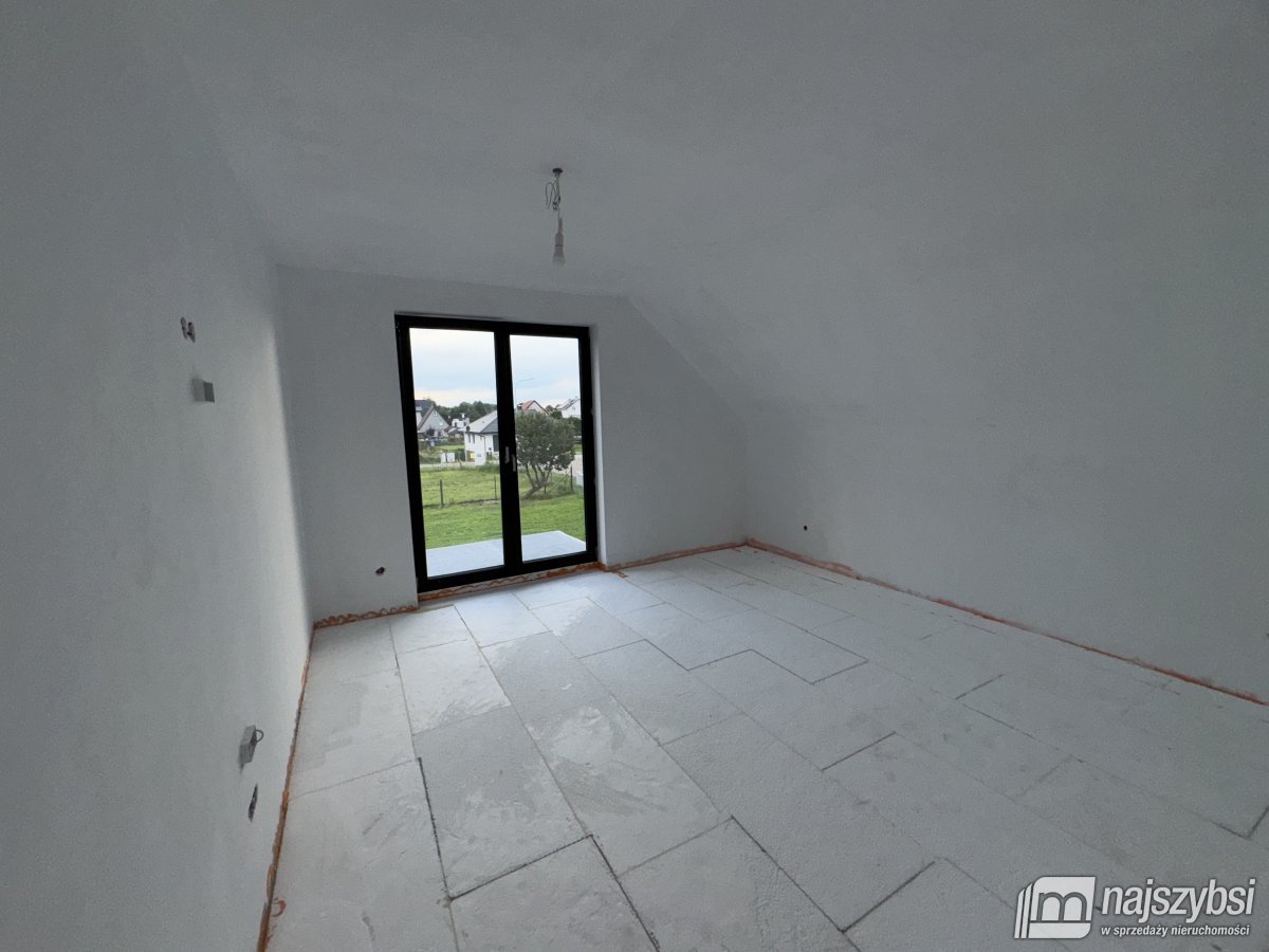 BIAŁOGARD-PIĘKNY DOM W CICHEJ OKOLICY (16)