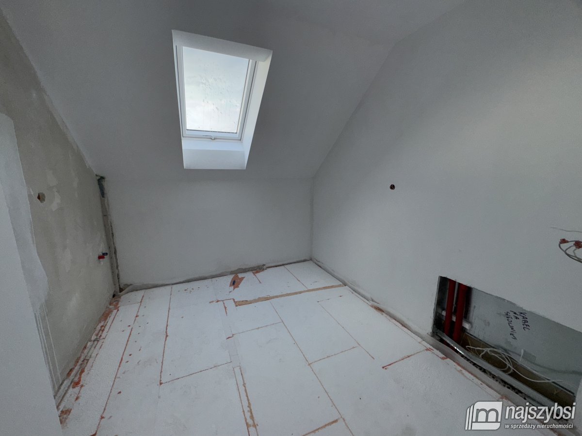 BIAŁOGARD-PIĘKNY DOM W CICHEJ OKOLICY (17)