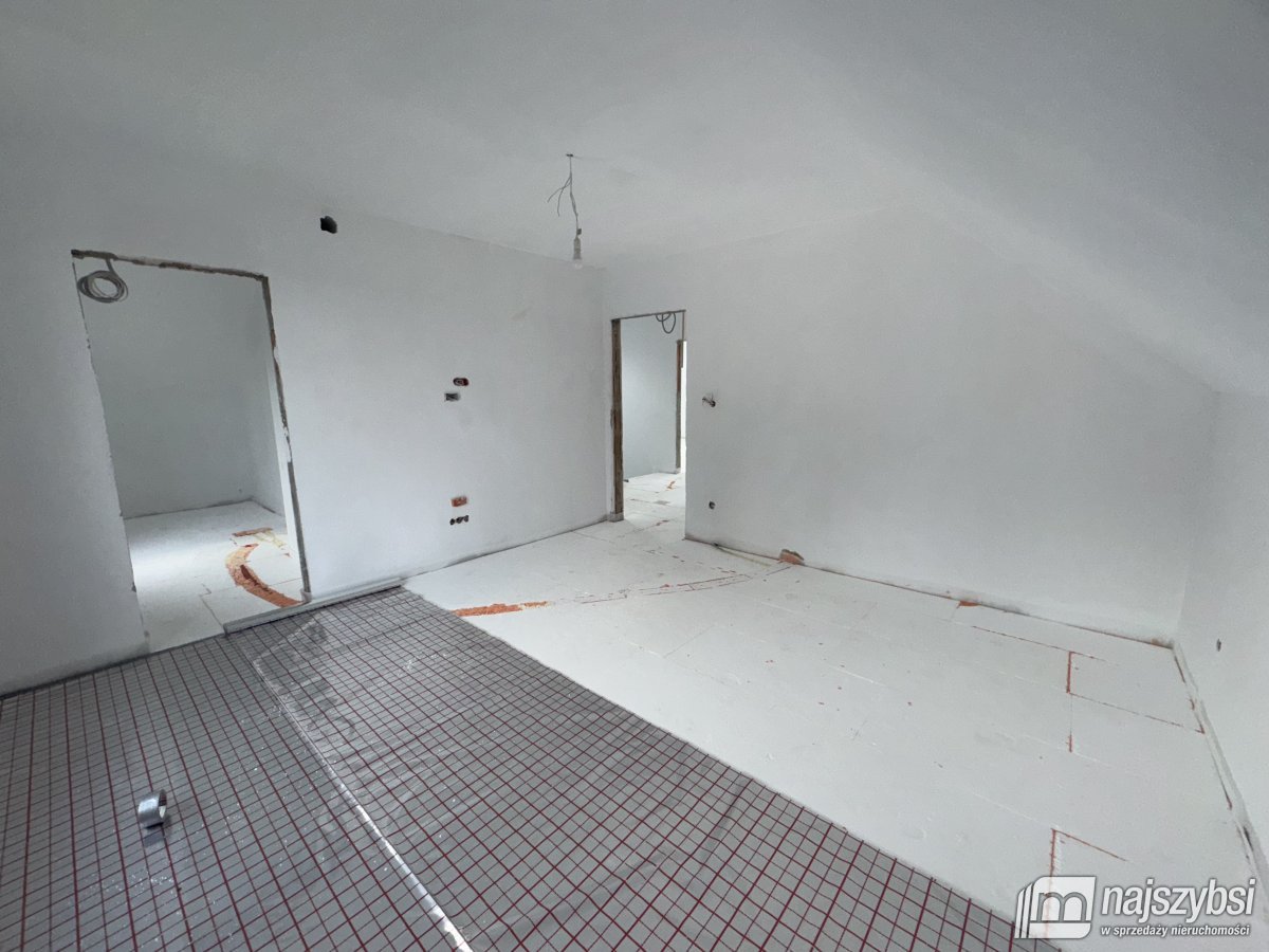 BIAŁOGARD-PIĘKNY DOM W CICHEJ OKOLICY (18)