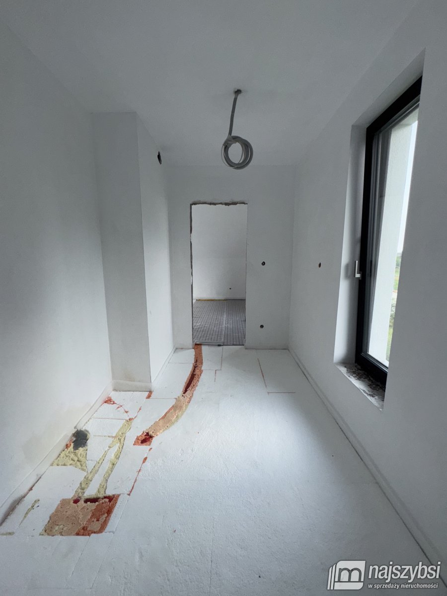 BIAŁOGARD-PIĘKNY DOM W CICHEJ OKOLICY (19)