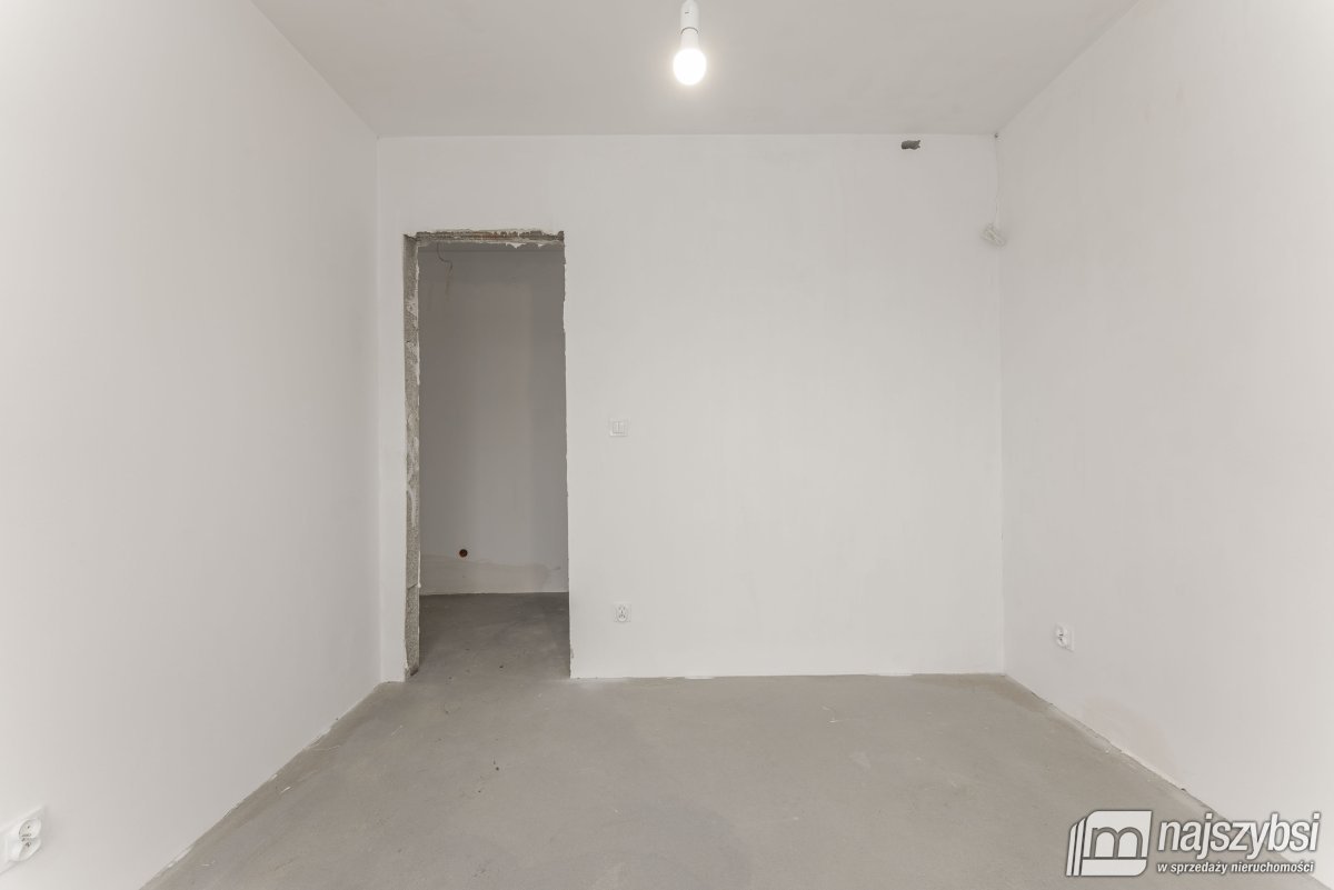 BIAŁOGARD-PIĘKNY DOM W CICHEJ OKOLICY (23)