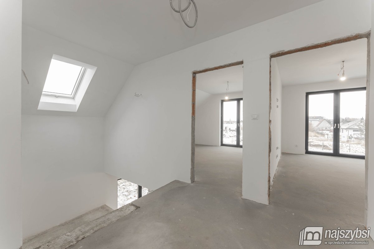 BIAŁOGARD-PIĘKNY DOM W CICHEJ OKOLICY (25)