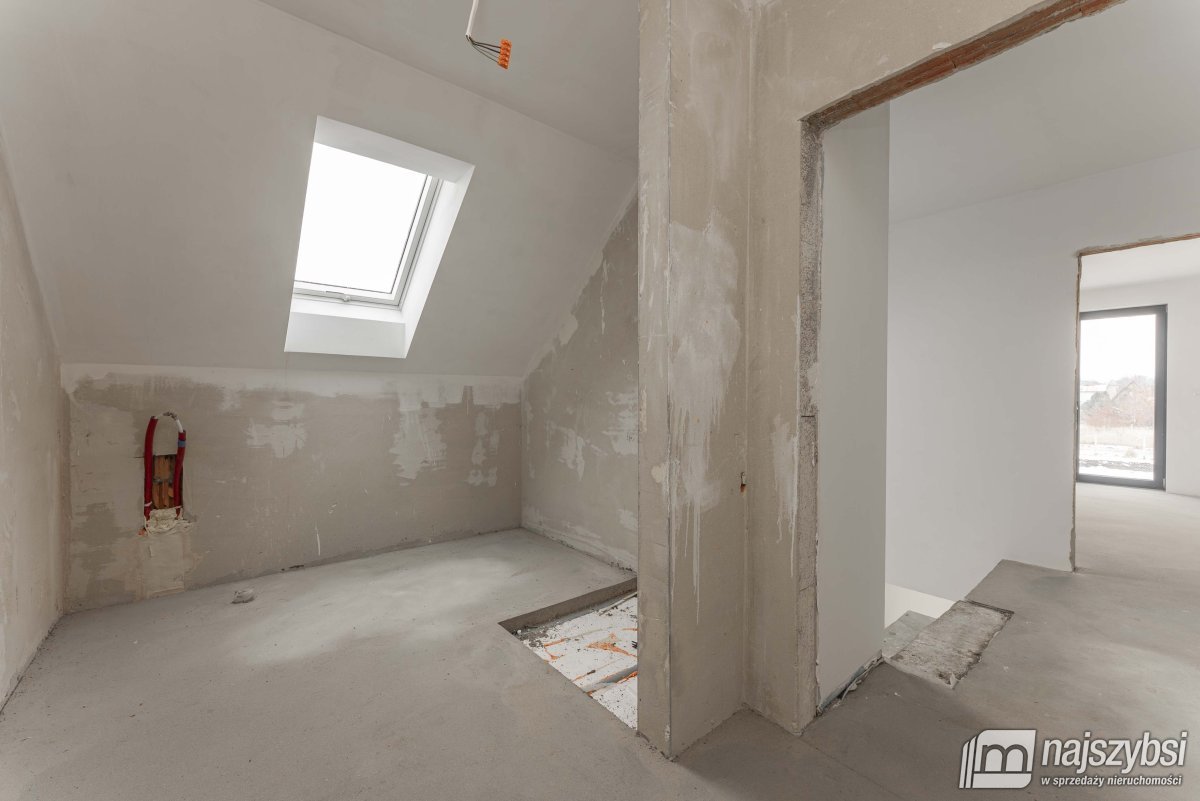 BIAŁOGARD-PIĘKNY DOM W CICHEJ OKOLICY (26)