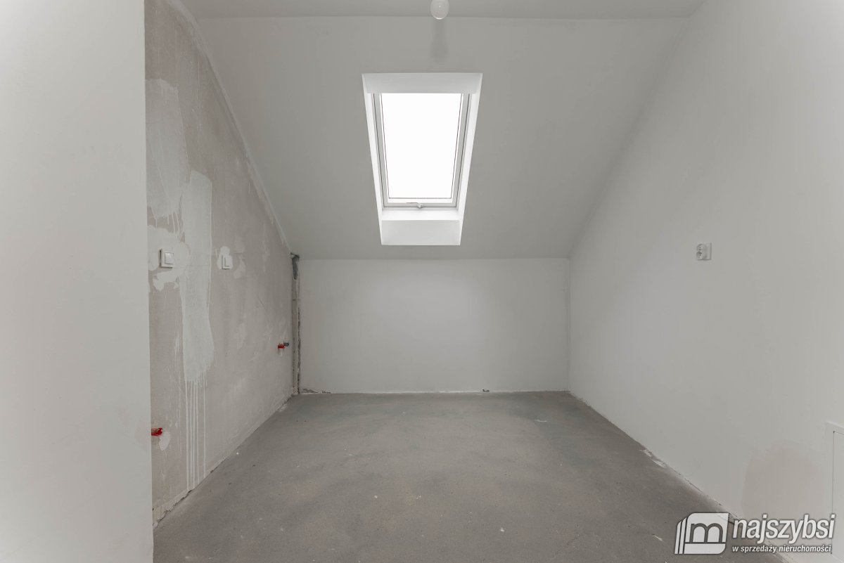 BIAŁOGARD-PIĘKNY DOM W CICHEJ OKOLICY (31)