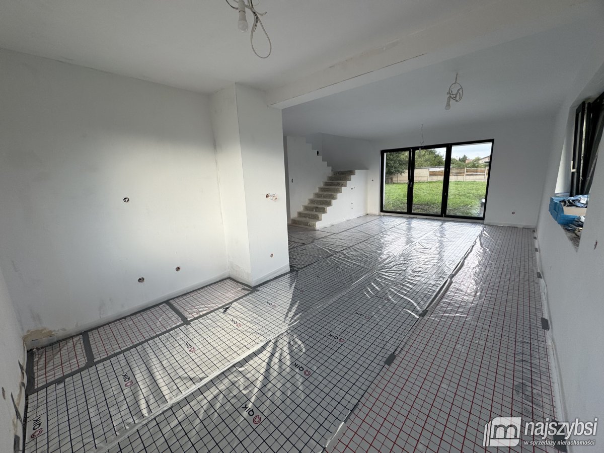 BIAŁOGARD-PIĘKNY DOM W CICHEJ OKOLICY (9)