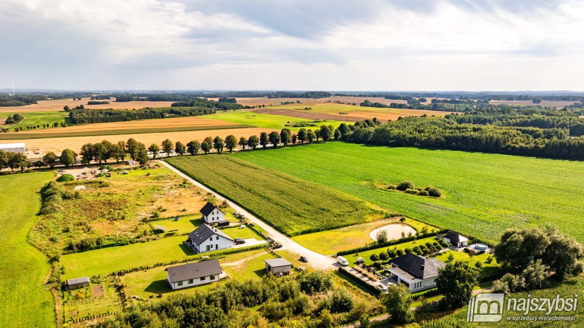 GOŚCINO-przestronna działka budowlana o pow.2619m2 (4)