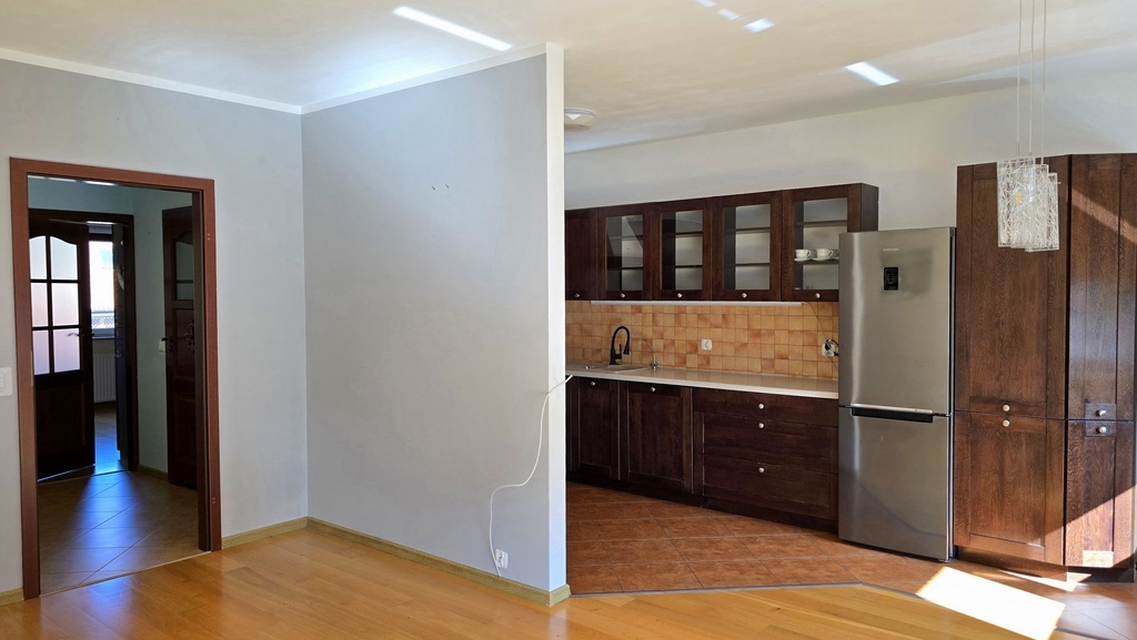 3 pok. mieszkanie z garażem (6)