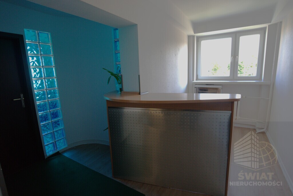 Biuro 96m media w cenie (12)