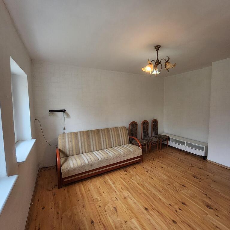 Przytulne 2 pokoje w niskim bloku (4)