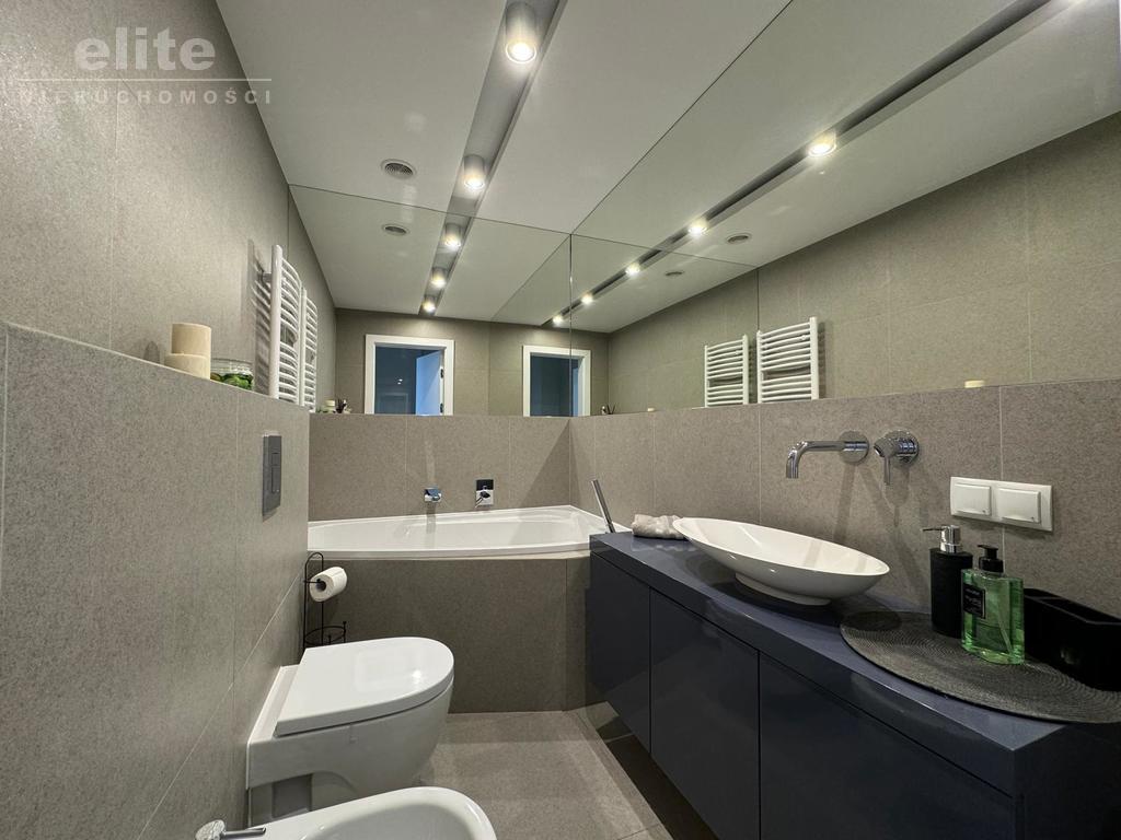 Dziwnów na sprzedaż 2 pokoje 120m do morza (9)