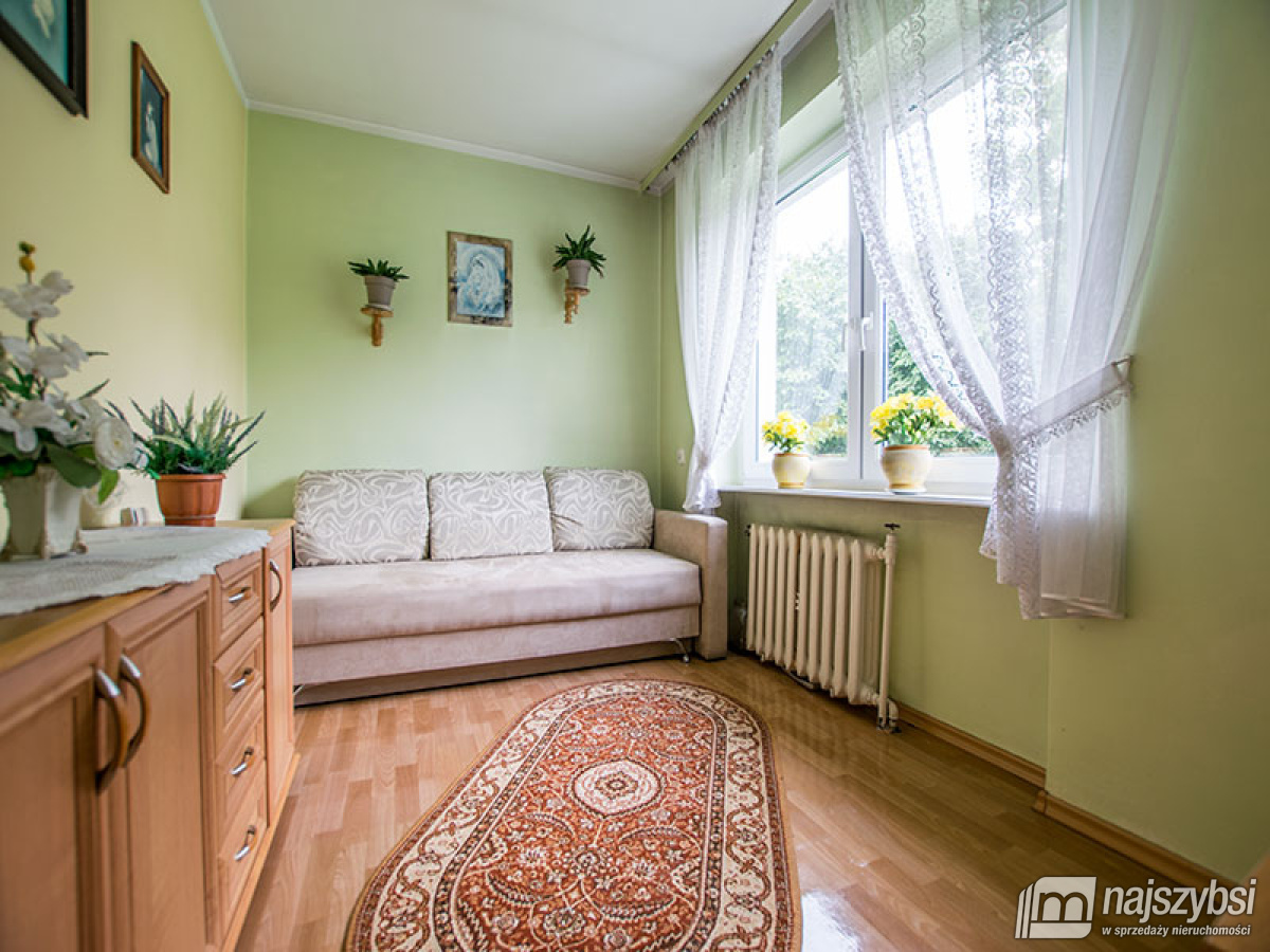 Dom w centrum Przybiernowa. (12)