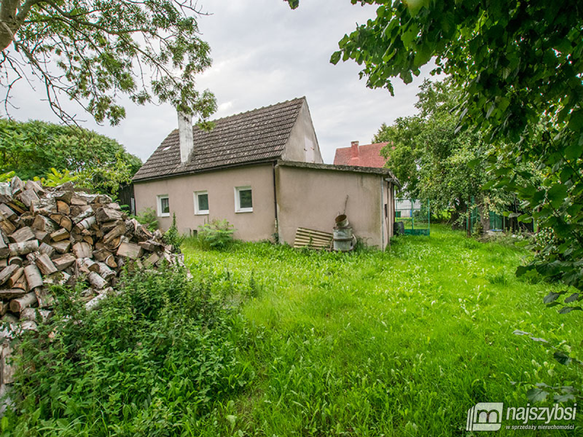 Dom w centrum Przybiernowa. (15)