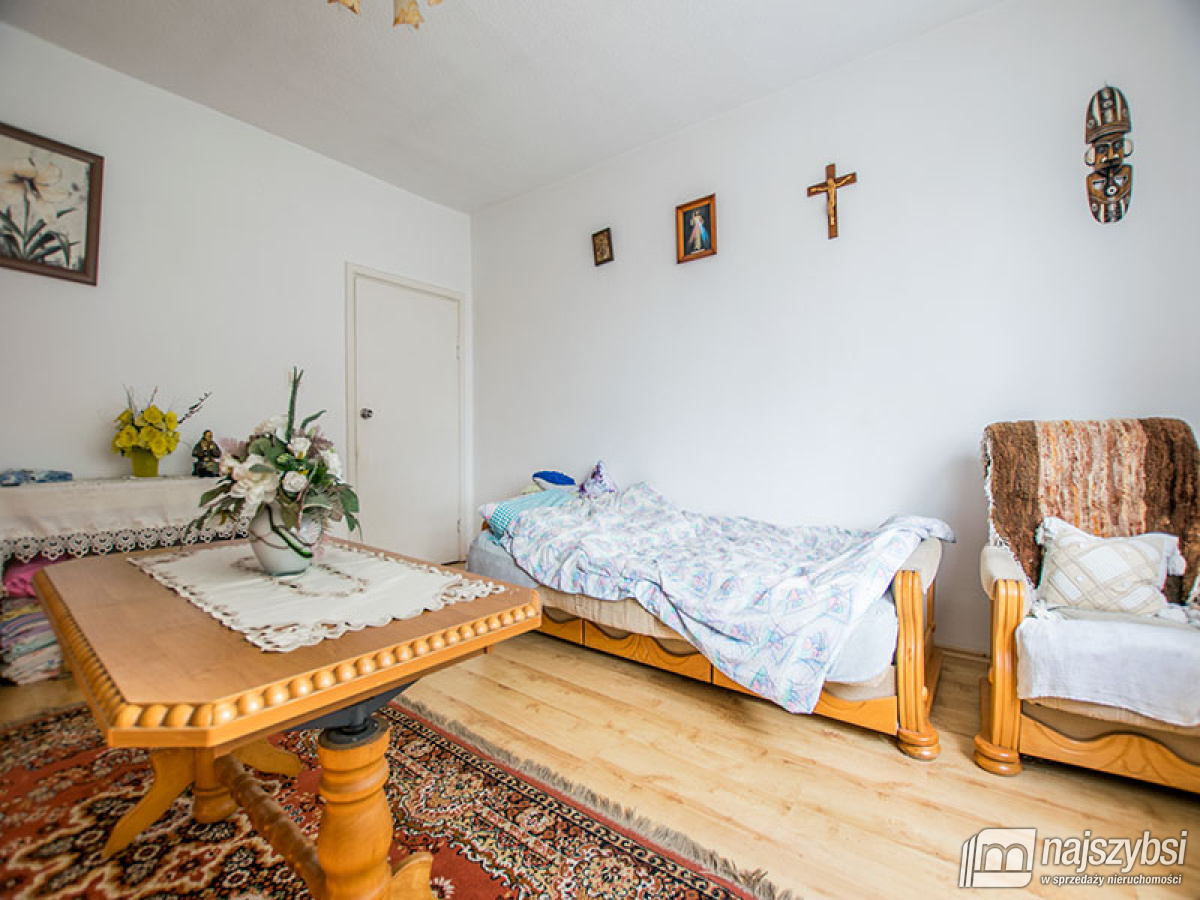 Dom w centrum Przybiernowa. (3)