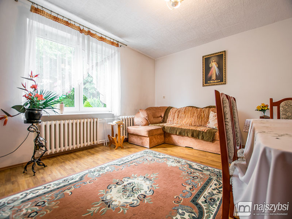 Dom w centrum Przybiernowa. (5)