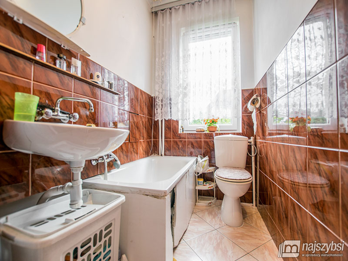 Dom w centrum Przybiernowa. (7)