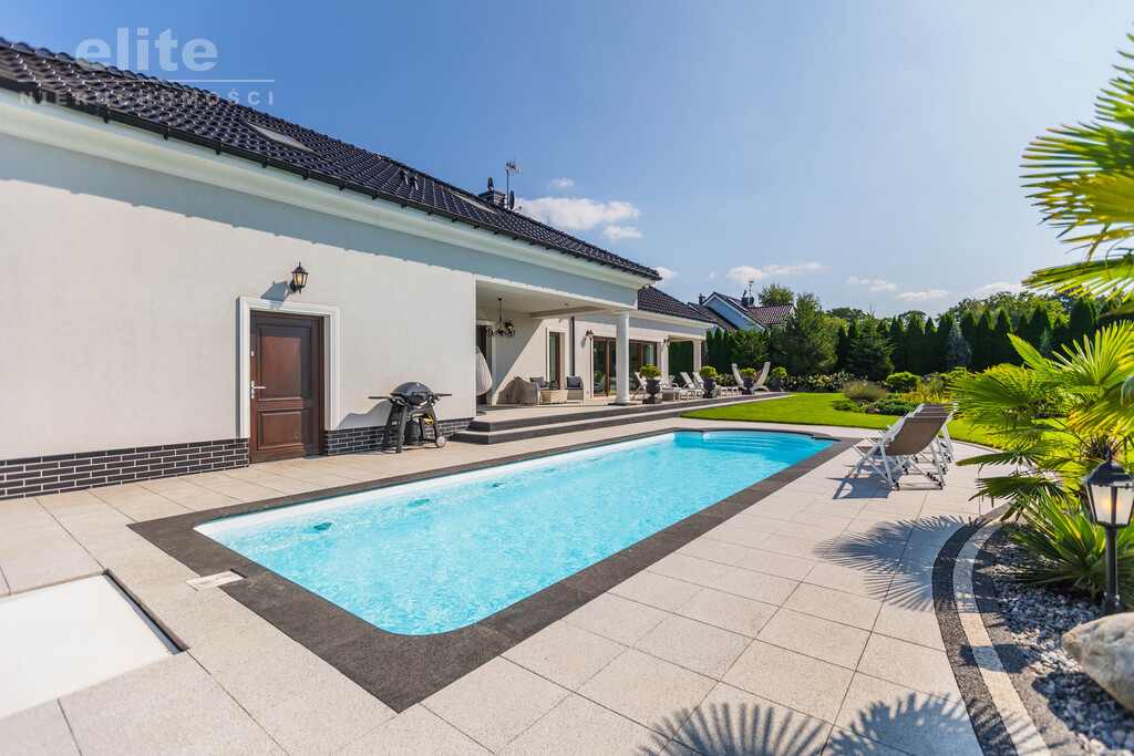 Na sprzedaż stylowy luksusowy dom z basenem ! (4)