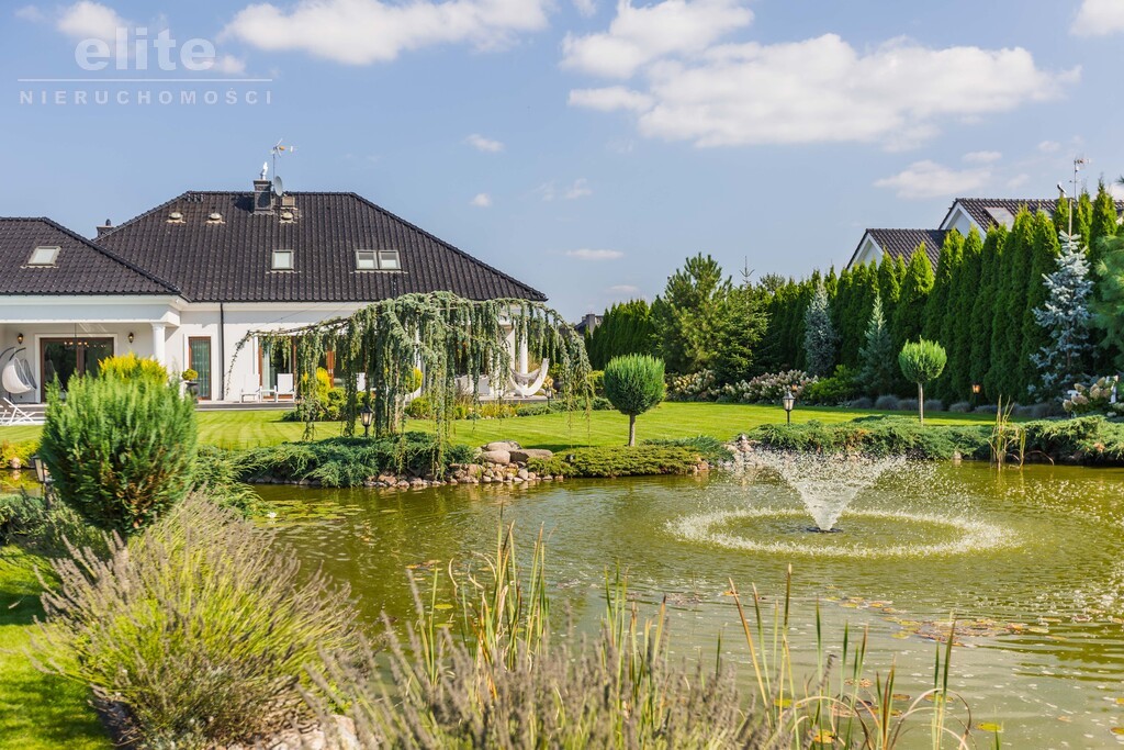 Na sprzedaż stylowy luksusowy dom z basenem ! (7)