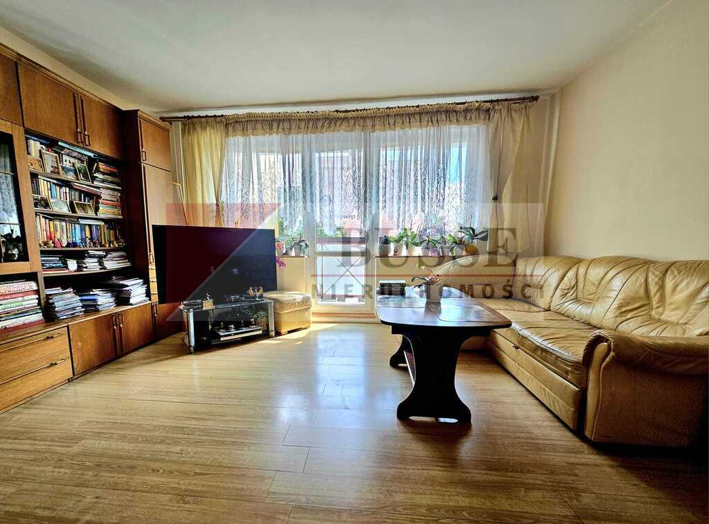 2 pokoje na 1 piętrze w niskim bloku!!! (1)