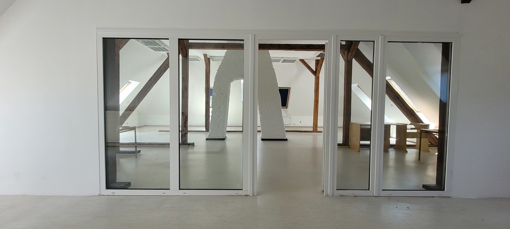 Klimatyczny lokal biurowo-usługowy w biurowcu (3)