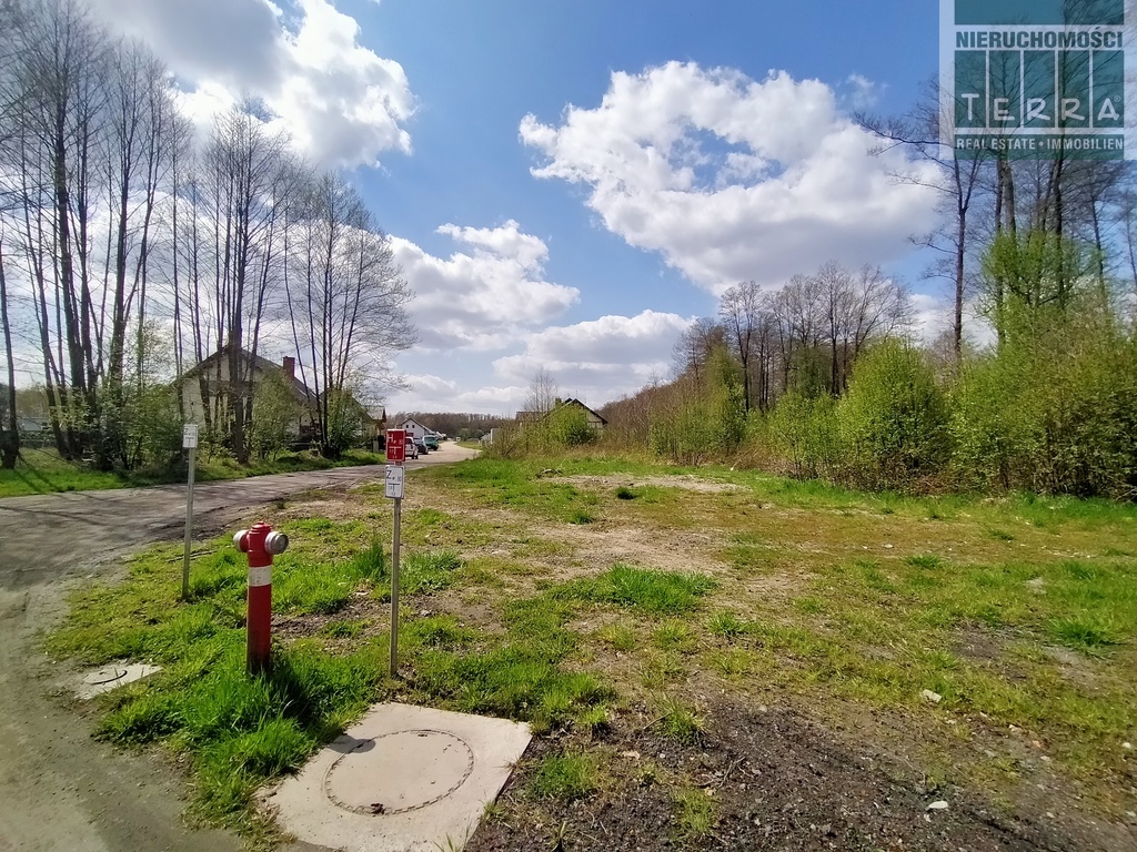 Działka z warunkami zabudowy - pełne uzbrojenie! (1)