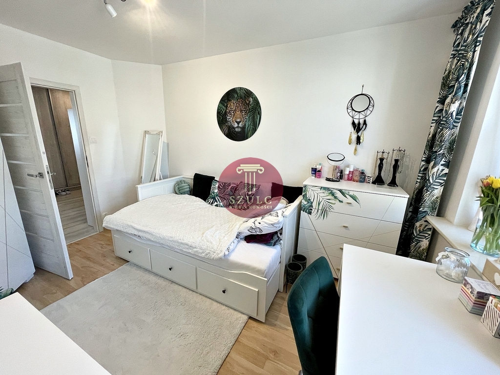 Mieszkanie z miejscem postojowym. (6)