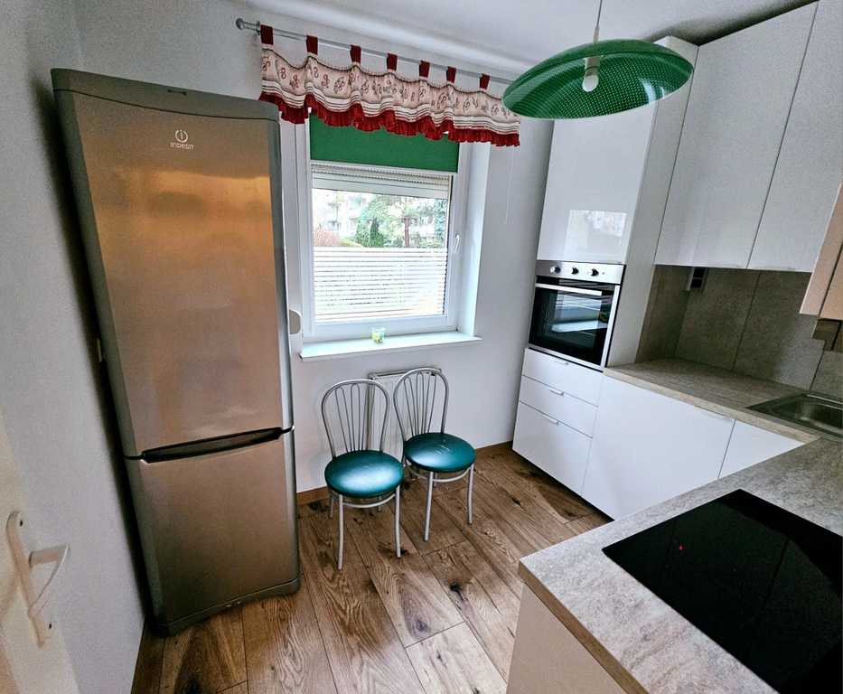 Przestronna kawalerka z balkonem  na Os. Bukowym (6)