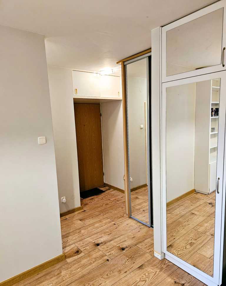 Przestronna kawalerka z balkonem  na Os. Bukowym (7)