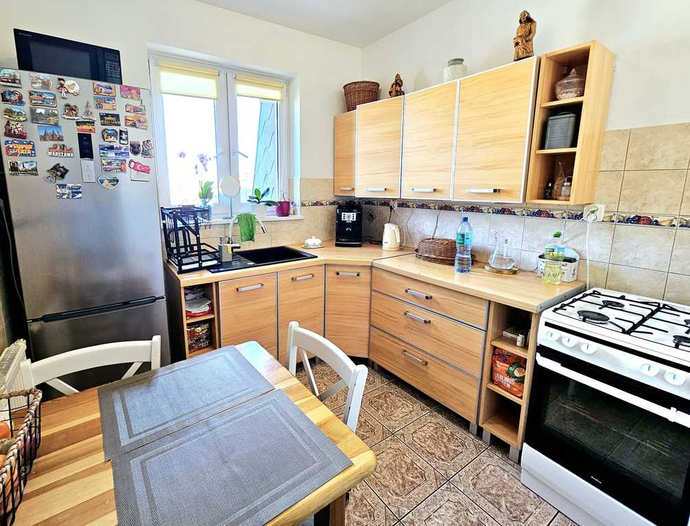 2 pokoje z dużym balkonem w spokojnej okolicy (5)